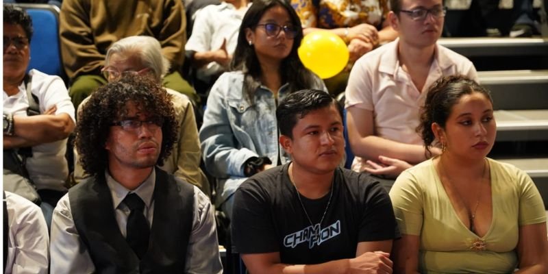 Teatro, cantos y poesía celebran la paz en Managua