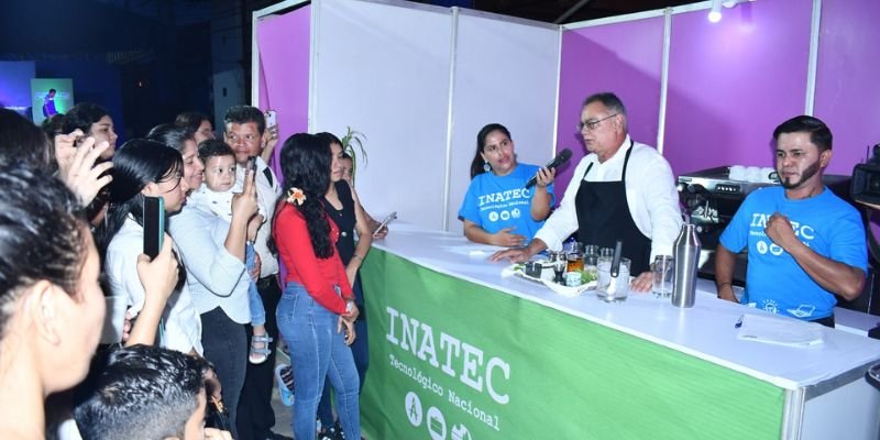 Desde la Educación Técnica celebran I Festival de Postres y Bebidas a Base de Café
