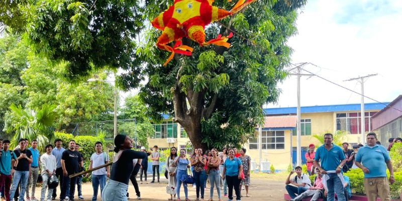 Estudiantes técnicos conmemoran el Día del Estudiante con arte, cultura y reconocimiento al talento juvenil