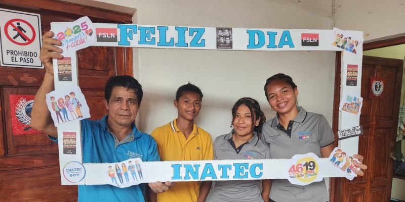Estudiantes técnicos conmemoran el Día del Estudiante con arte, cultura y reconocimiento al talento juvenil