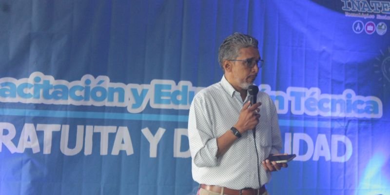Estudiantes técnicos conmemoran el Día del Estudiante con arte, cultura y reconocimiento al talento juvenil