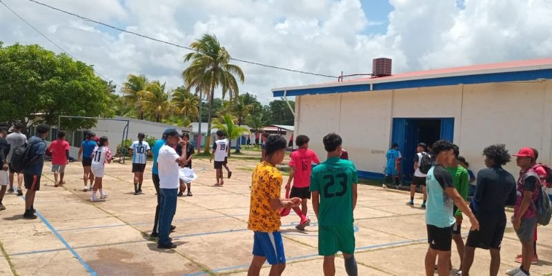 Estudiantes de Puerto Cabezas  Celebran su Día con Eventos Especiales