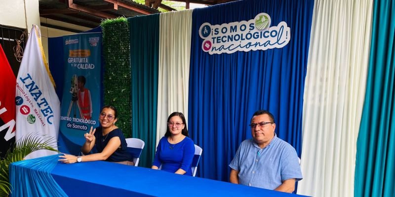 Centro Tecnológico de Somoto celebra el Día Nacional del Maestro Nicaragüense