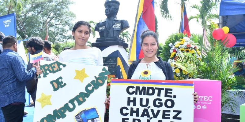 Estudiantes Técnicos celebran el 71 aniversario del Natalicio del comandante Hugo Chávez Frías