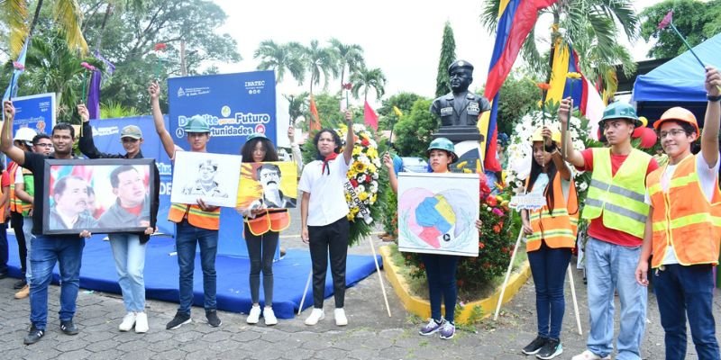 Estudiantes Técnicos celebran el 71 aniversario del Natalicio del comandante Hugo Chávez Frías