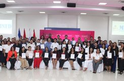 93 Maestros de Inglés Certificados por la Universidad de Oxford