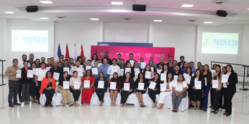 93 Maestros de Inglés Certificados por la Universidad de Oxford