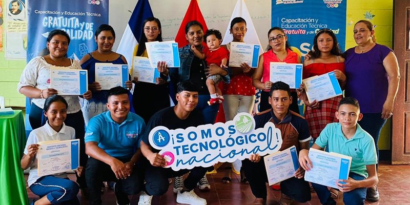 Aprenden inglés en la Comunidad El Chiquirín, de Somoto