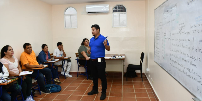 Protagonistas de la Sub Sede del Centro Tecnológico de Idiomas, Juan Carlos Herrera Cuaresma “La Foquita”