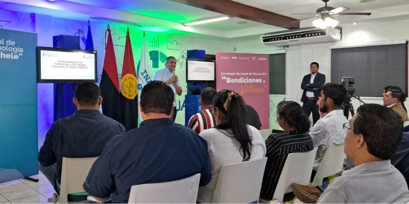 Internet Seguro: Una prioridad de la Estrategia Nacional de Educación Bendiciones y Victorias