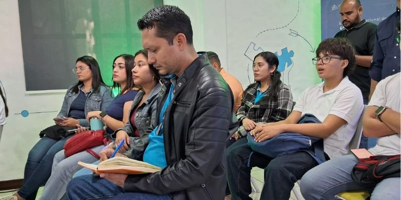 Internet Seguro: Una prioridad de la Estrategia Nacional de Educación Bendiciones y Victorias