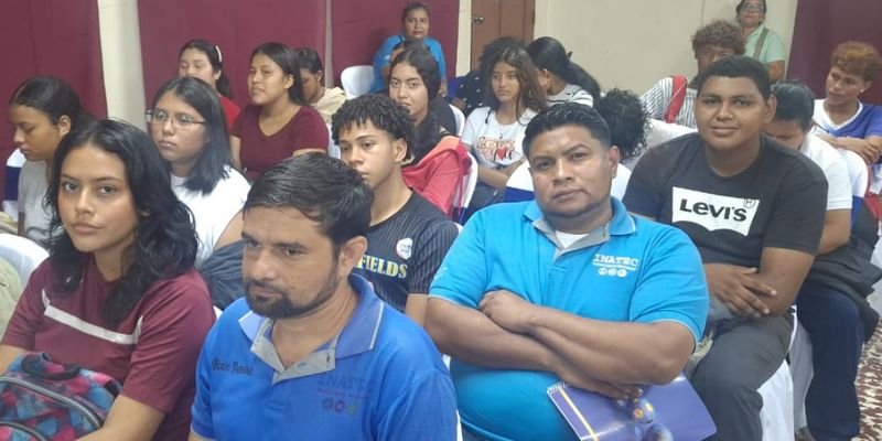 Desarrollan Conferencias Territoriales  rumbo a Hackathon Nicaragua Disruptivo 2025