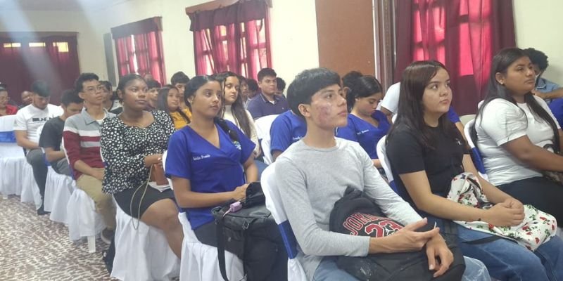 Desarrollan Conferencias Territoriales  rumbo a Hackathon Nicaragua Disruptivo 2025