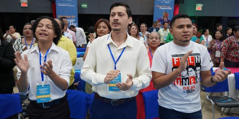 Comunidad educativa celebra Congreso Nacional de Educación "Victorias de la Educación y la Paz"