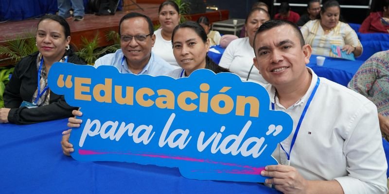 Comunidad educativa celebra Congreso Nacional de Educación "Victorias de la Educación y la Paz"