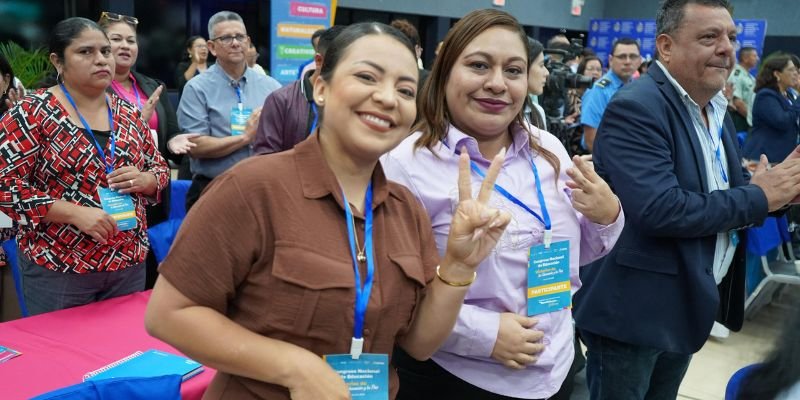 Comunidad educativa celebra Congreso Nacional de Educación "Victorias de la Educación y la Paz"