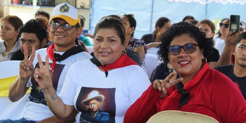 Homenaje al General Augusto C. Sandino:  "Una Flor para Sandino" en Masaya