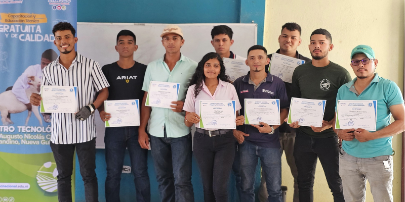 Mejorando la Producción Ganadera en Nueva Guinea a través  de la Inseminación Artificial