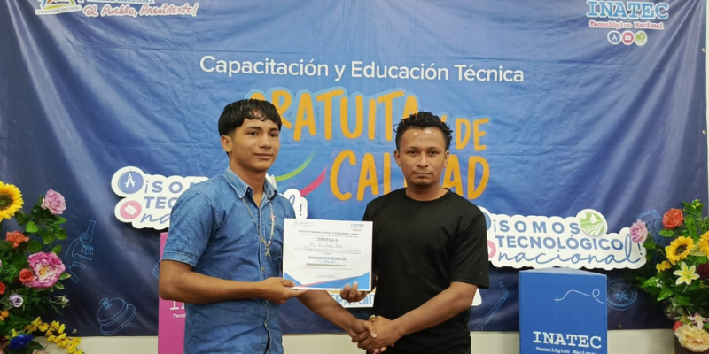Estudiantes destacados del Tecnológico de Bluefields