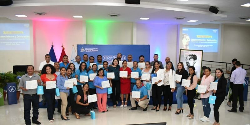 Compromiso y Pasión: La Invaluable Labor de los Docentes de Educación Técnica