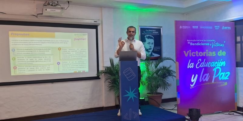Sistema Educativo desarrolla Encuentro Nacional de Apropia-ción del Programa Aprender, Emprender, Prosperar