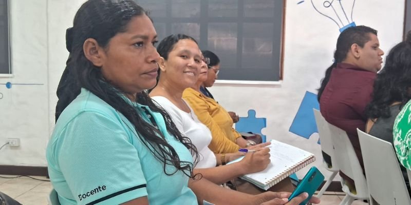Sistema Educativo desarrolla Encuentro Nacional de Apropia-ción del Programa Aprender, Emprender, Prosperar