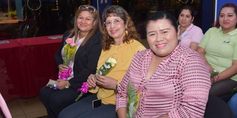 Protagonismo de la Mujer en el Sistema Educativo Nacional: “Mujer, Educación y Revolución”