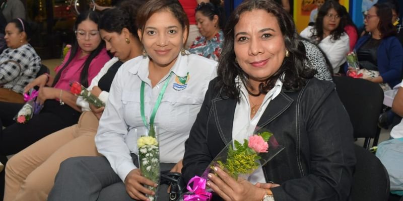 Protagonismo de la Mujer en el Sistema Educativo Nacional: “Mujer, Educación y Revolución”