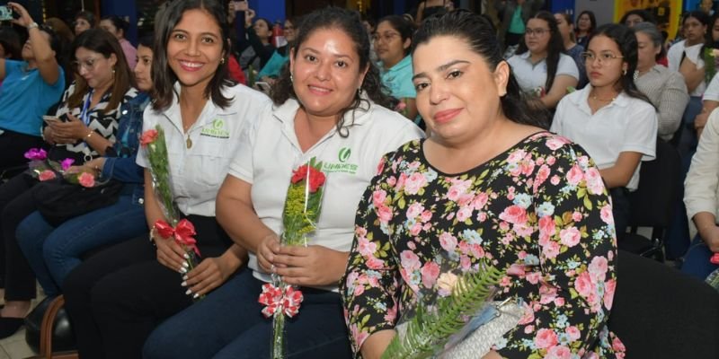 Protagonismo de la Mujer en el Sistema Educativo Nacional: “Mujer, Educación y Revolución”