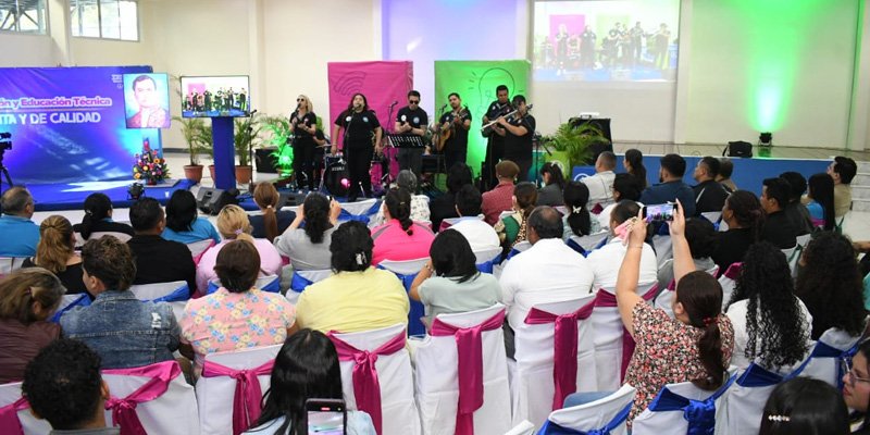 Maestros y Maestras de Educación Técnica participan en Encuentro Nacional de Actualización Pedagógica