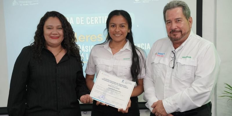 CI Nicaragua certifica a 110 protagonistas en herramientas de IA para fortalecer la productividad institucional