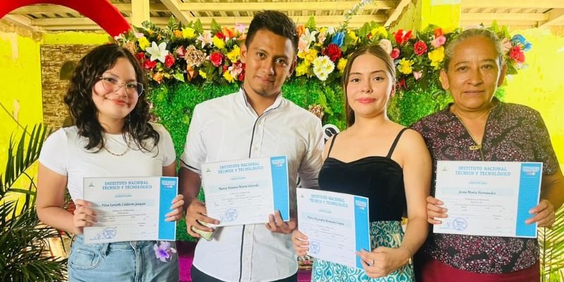 Diriamba celebra nueva victoria educativa con la entrega de certificados en las Escuelas Municipales de Oficio