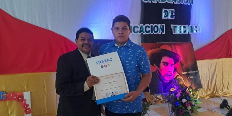 Nuevos Técnicos Profesionales se gradúan en Estelí en Celebración de Julio Victorioso