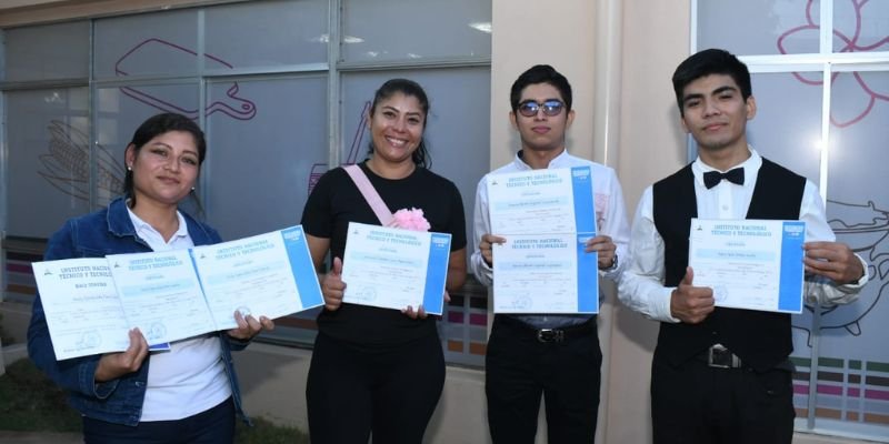 Sabores Navideños y Certificación en Gastronomía