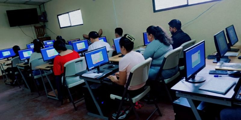 Las Escuelas de Oficio en Jinotega empoderan a 1,100 protagonistas este año