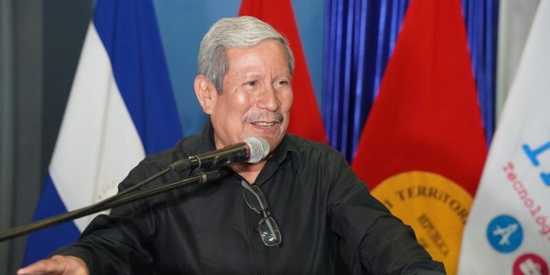 Sistema Educativo Nacional realiza Foro sobre EduSistema Educativo Nacional realiza Foro sobre Educación para la Reducción del Riesgo cación para la Reducción del Riesgo