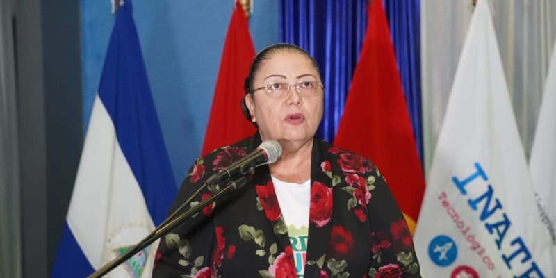 Sistema Educativo Nacional realiza Foro sobre EduSistema Educativo Nacional realiza Foro sobre Educación para la Reducción del Riesgo cación para la Reducción del Riesgo