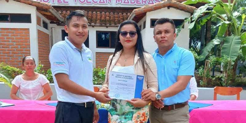 Primera Promoción de Cursos Técnicos en el Centro Tecnológico Volcán Madera en la Isla de Ometepe