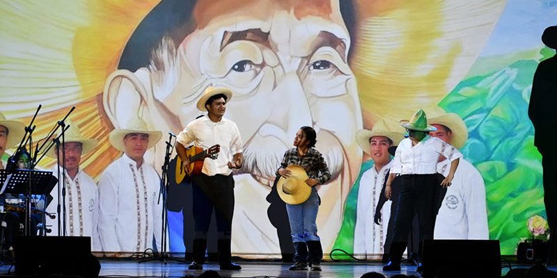 Gala Departamental a la Paz: Celebrando con Orgullo el Talento Esteliano