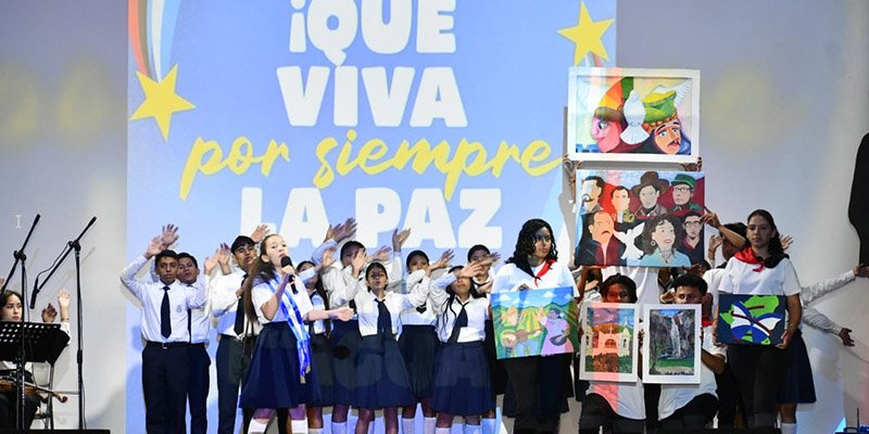 Gala Departamental a la Paz: Celebrando con Orgullo el Talento Esteliano