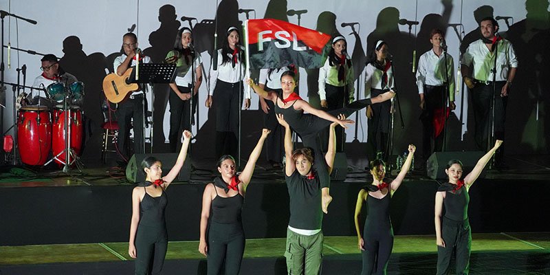 Sistema Educativo celebra Julio Victorioso con la Tercer Gala Artística León, Capital de la Revolución