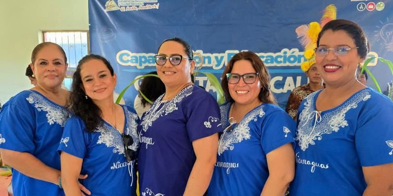Estudiantes técnicos celebran la riqueza cultural y culinaria en la Feria Gastronómica “Sabores de mi Tierra”