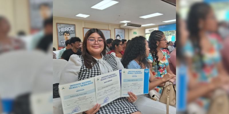 102 Protagonistas finalizan Cursos TICS en el Centro Tecnológico Ariel Darce102 Protagonistas finalizan Cursos TICS en el Centro Tecnológico Ariel Darce102 Protagonistas finalizan Cursos TICS en el Ce