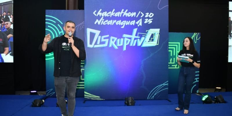 Hackathon Nicaragua 2025 reúne 1,500 mentes creativas para innovar en educación, salud, turismo y agropecuario