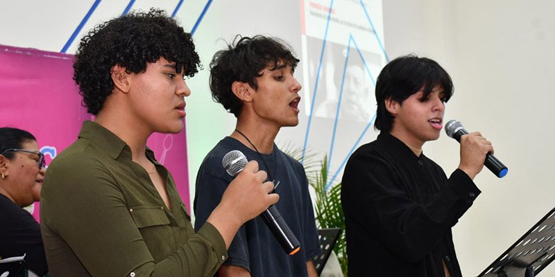 Centros Técnicos rinden homenaje al Comandante Tomás Borge con recitales de poesía, música y danza