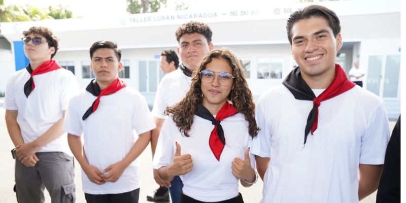 Inauguración del Primer Taller Luban