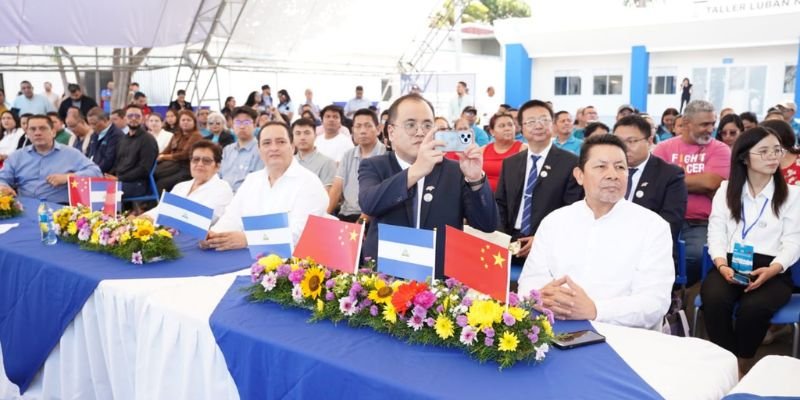 Inauguración del Primer Taller Luban