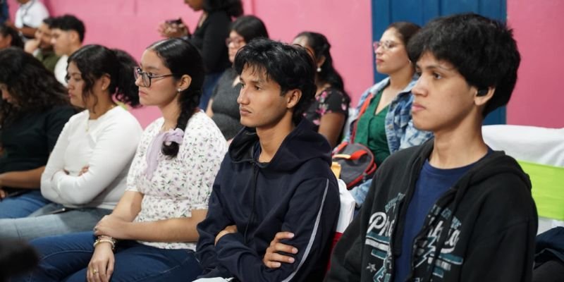 Más de 600 maestros del Mined e Inatec inician formación como Técnicos Especialista en Didáctica del Idioma Inglés