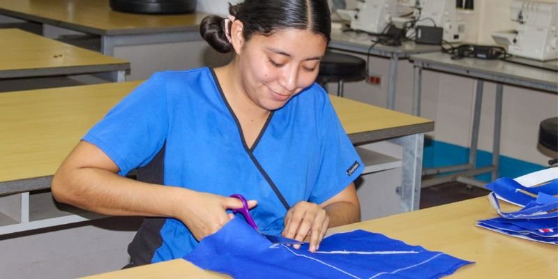 Más de 23 mil estudiantes inician su Formación Técnica y Tecnológica en fin de semana