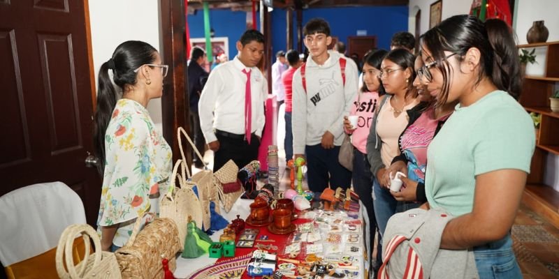 INATEC impulsa el emprendimiento  local con cursos navideños gratuitos